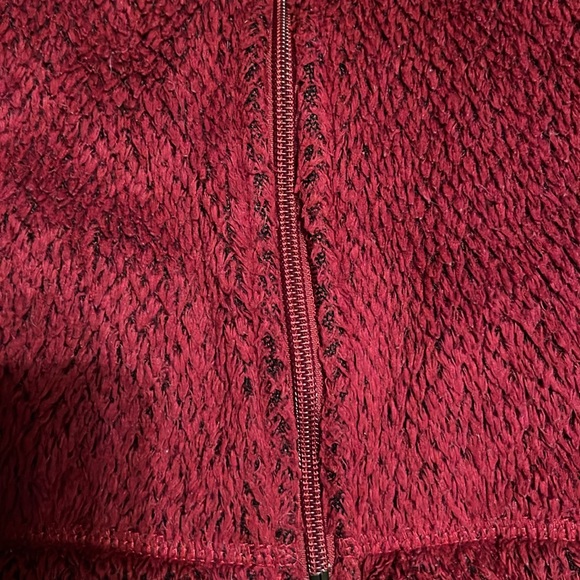 Patagonia Women’s Synchilla front Zip Deep Red Jacket, Size Large - Picture 9 of 12